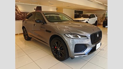 F-Pace 11