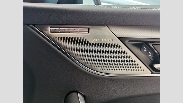 2023 認定中古車 Jaguar F-Pace アイガーグレイ P250 AWD（オートマチック） R-DYNAMIC SE