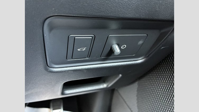 2024 認定中古車 Land Rover Discovery カルパチアングレイ D350マイルドハイブリッド（ディーゼル） Dynamic HSE