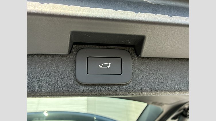 2024 認定中古車 Land Rover Discovery カルパチアングレイ D350マイルドハイブリッド（ディーゼル） Dynamic HSE