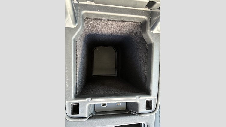 2024 認定中古車 Land Rover Discovery カルパチアングレイ D350マイルドハイブリッド（ディーゼル） Dynamic HSE