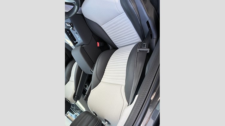 2024 認定中古車 Land Rover Discovery カルパチアングレイ D350マイルドハイブリッド（ディーゼル） Dynamic HSE