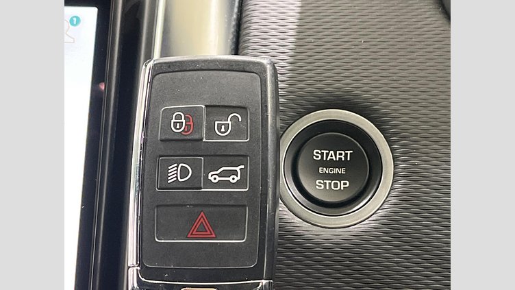 2022 認定中古車 Land Rover Discovery Santorini Black 3.0 litre i6D​ Ｒ－ダイナミック ＨＳＥ Ｄ３００