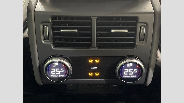 2022 認定中古車 Land Rover Discovery Santorini Black 3.0 litre i6D​ Ｒ－ダイナミック ＨＳＥ Ｄ３００