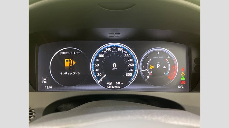 2017 認定中古車 Jaguar XE Fuji White RWD ピュア