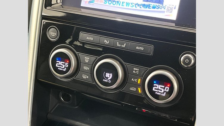 2018 認定中古車 Land Rover Discovery Fuji White 3.0 V6 Dsl Mono Turbo Std Flow HSE