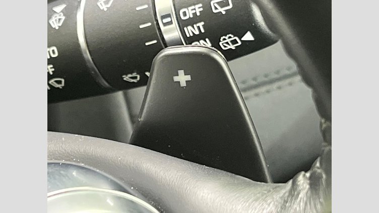 2018 認定中古車 Land Rover Discovery Fuji White 3.0 V6 Dsl Mono Turbo Std Flow HSE