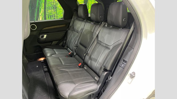 2018 認定中古車 Land Rover Discovery Fuji White 3.0 V6 Dsl Mono Turbo Std Flow HSE