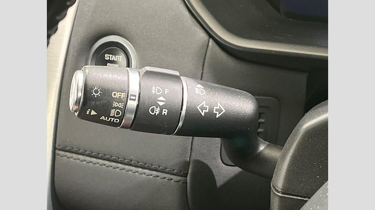 2018 認定中古車 Land Rover Discovery Fuji White 3.0 V6 Dsl Mono Turbo Std Flow HSE