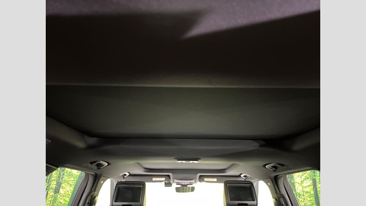 2018 認定中古車 Land Rover Discovery Fuji White 3.0 V6 Dsl Mono Turbo Std Flow HSE