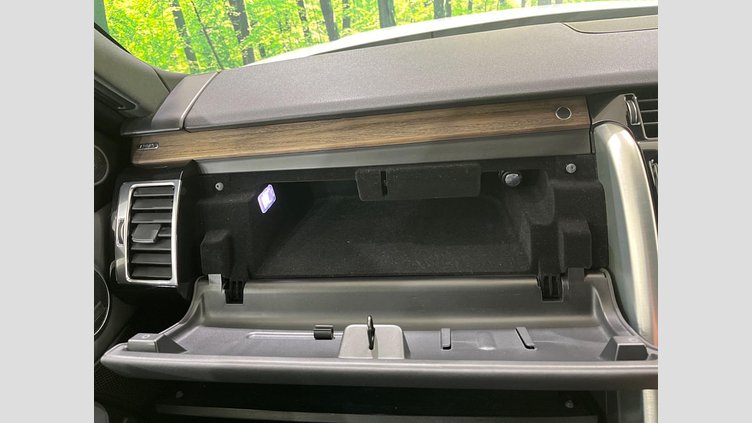 2018 認定中古車 Land Rover Discovery Fuji White 3.0 V6 Dsl Mono Turbo Std Flow HSE