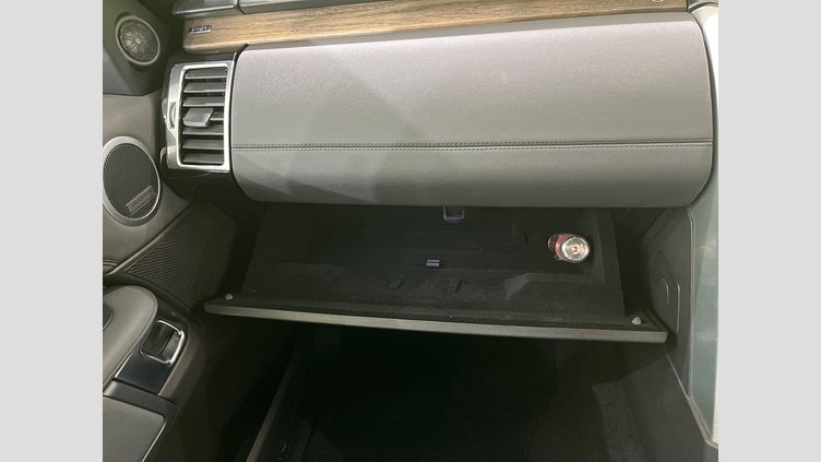 2018 認定中古車 Land Rover Discovery Fuji White 3.0 V6 Dsl Mono Turbo Std Flow HSE