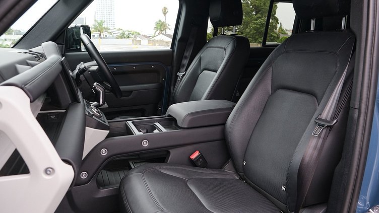 2024 Approved Land Rover Defender 110 Tasman Blue 110 D300 SE