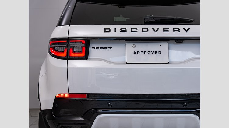 2024 認定中古車 Land Rover Discovery Sport オストゥーニパールホワイト D200マイルドハイブリッド（ディーゼル） DYNAMIC SE　D200　７人乗り