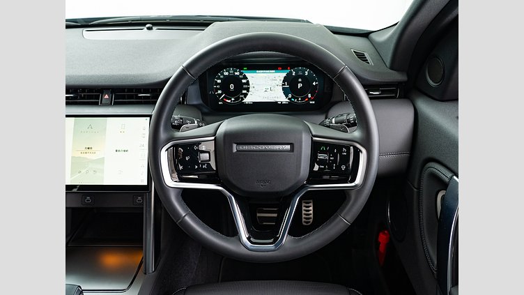 2024 認定中古車 Land Rover Discovery Sport オストゥーニパールホワイト D200マイルドハイブリッド（ディーゼル） DYNAMIC SE　D200　７人乗り