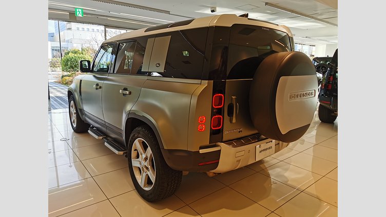 2020 認定中古車 Land Rover Defender 110 Pangea Green 2.0 litre i4P Petrol SE　P300