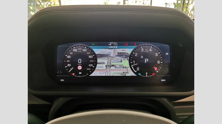 2020 認定中古車 Land Rover Defender 110 Pangea Green 2.0 litre i4P Petrol SE　P300