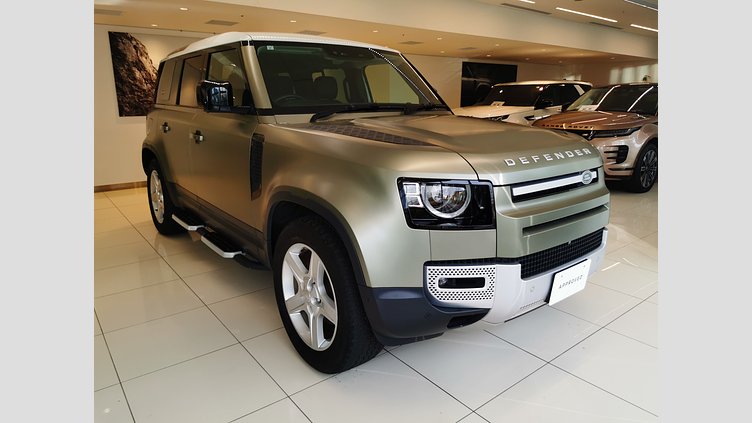 2020 認定中古車 Land Rover Defender 110 Pangea Green 2.0 litre i4P Petrol SE　P300