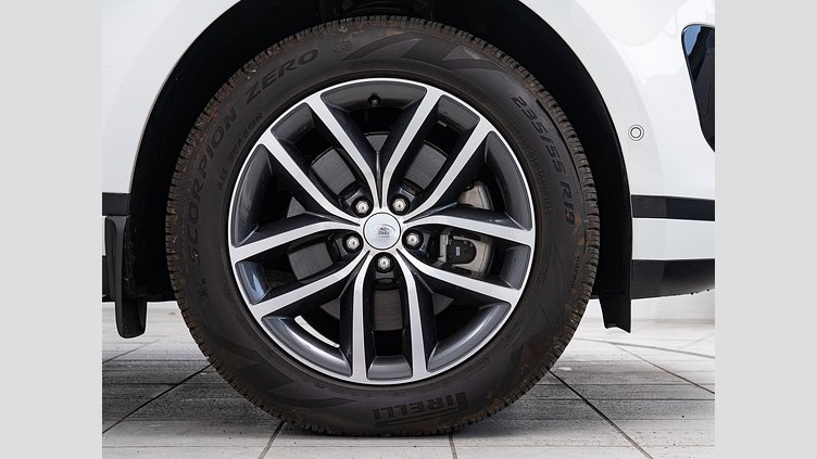 2024 認定中古車 Land Rover Range Rover Evoque フジホワイト D200マイルドハイブリッド（ディーゼル） S　D200