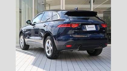 F-Pace 21