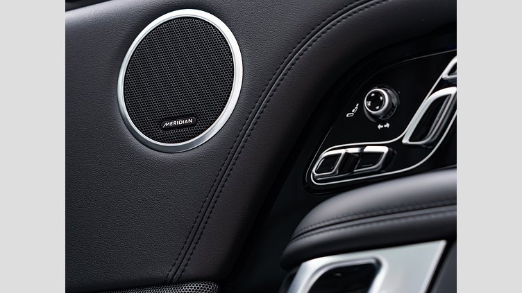 2021 認定中古車 Land Rover Range Rover フジホワイト 3.0リッターV6 258PS ディーゼル WESTMINSTER BLACK