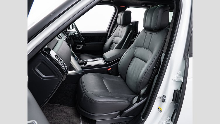 2021 認定中古車 Land Rover Range Rover フジホワイト 3.0リッターV6 258PS ディーゼル WESTMINSTER BLACK