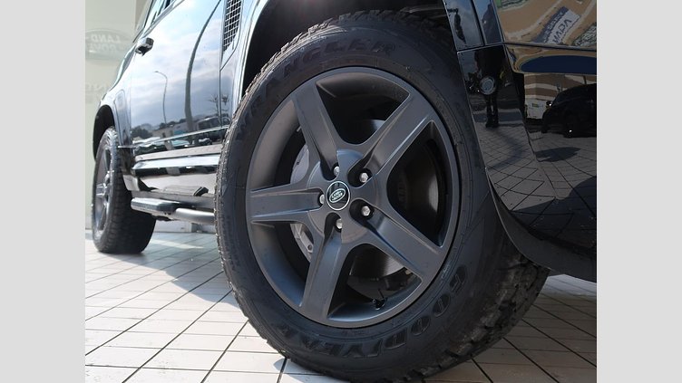 2024 認定中古車 Land Rover Defender 90 カルパチアングレイ ３Lディーゼルエンジン Ｘ－ダイナミックＨＳＥ Ｄ３５０ エアサスペンション装着車