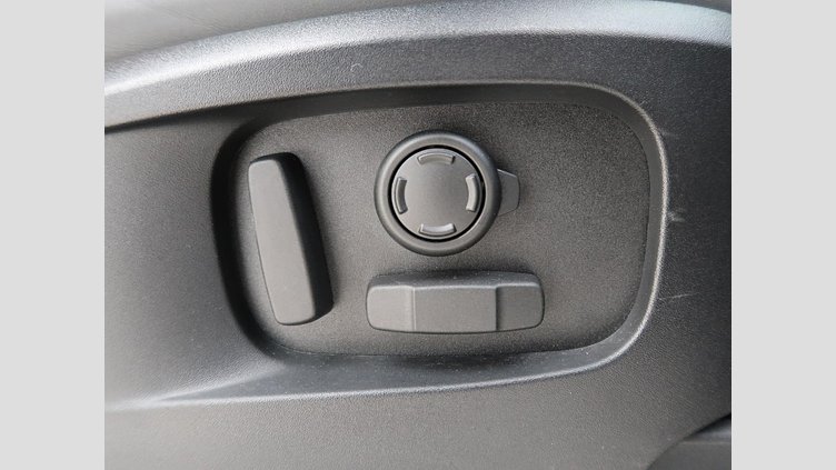 2024 認定中古車 Land Rover Defender 90 カルパチアングレイ ３Lディーゼルエンジン Ｘ－ダイナミックＨＳＥ Ｄ３５０ エアサスペンション装着車