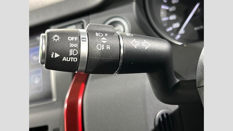 2016 認定中古車 Land Rover Discovery Sport Santorini Black 2.0 litre Si4 Petrol SE