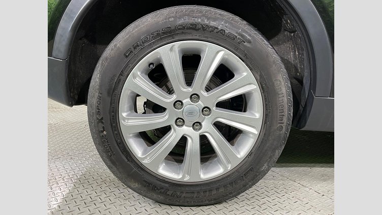 2016 認定中古車 Land Rover Discovery Sport Santorini Black 2.0 litre Si4 Petrol SE