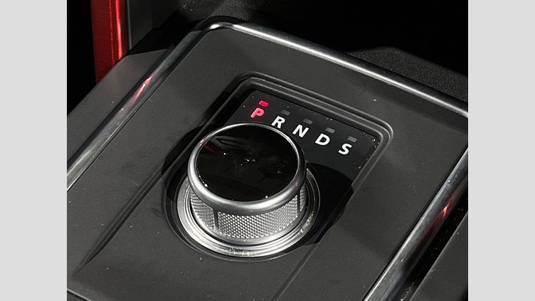 2016 認定中古車 Land Rover Discovery Sport Santorini Black 2.0 litre Si4 Petrol SE