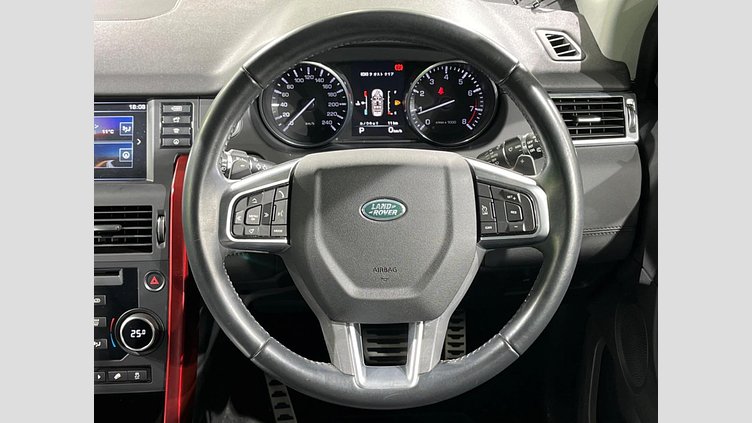 2016 認定中古車 Land Rover Discovery Sport Santorini Black 2.0 litre Si4 Petrol SE