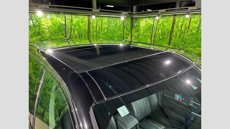 2016 認定中古車 Land Rover Discovery Sport Santorini Black 2.0 litre Si4 Petrol SE