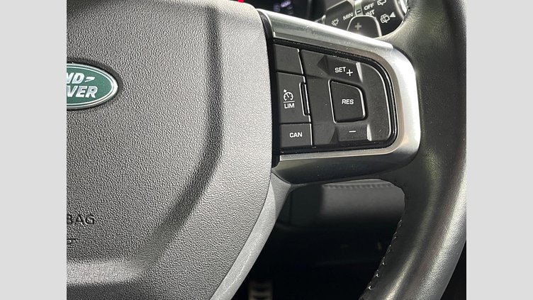 2016 認定中古車 Land Rover Discovery Sport Santorini Black 2.0 litre Si4 Petrol SE