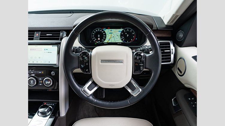 2018 認定中古車 Land Rover Discovery Corris Grey 3.0 litre V6 Supercharged Petrol HSE 5人乗り