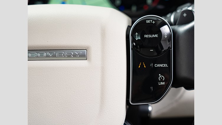 2018 認定中古車 Land Rover Discovery Corris Grey 3.0 litre V6 Supercharged Petrol HSE 5人乗り