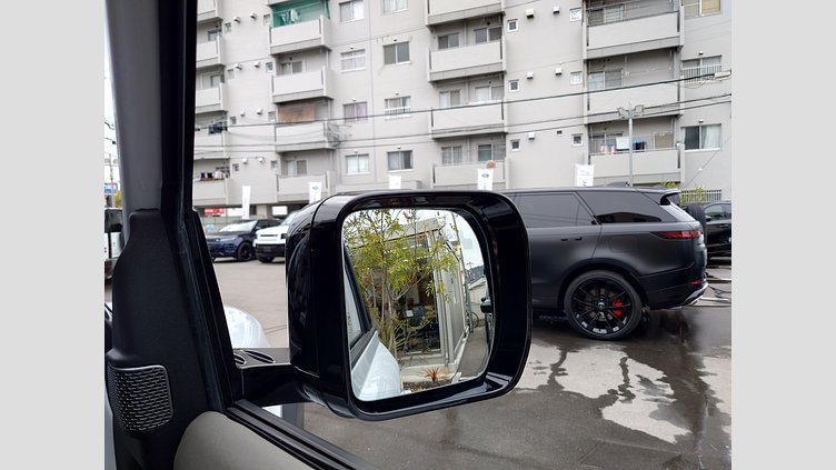 2023 認定中古車 Land Rover Defender 110 ユーロンホワイト D300 AWD（AT） S