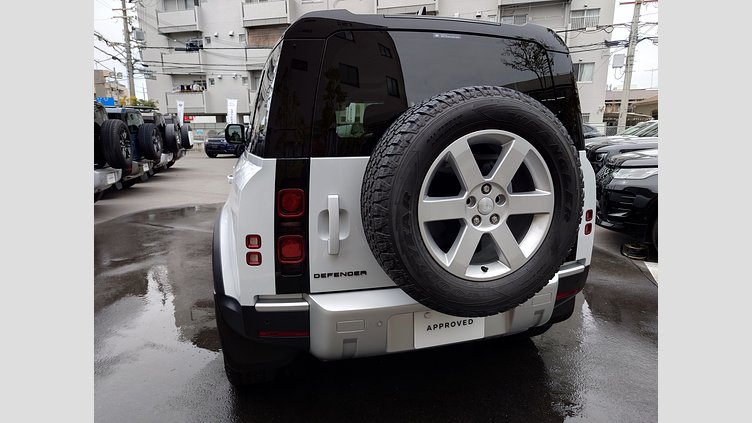 2023 認定中古車 Land Rover Defender 110 ユーロンホワイト D300 AWD（AT） S