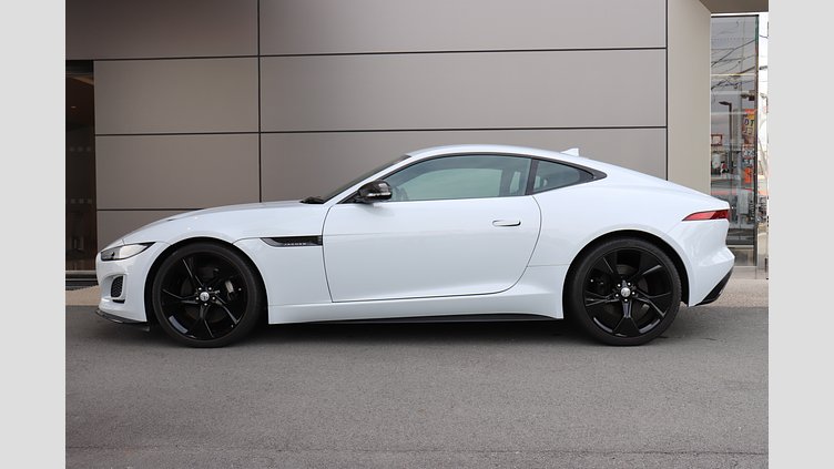 2020 認定中古車 Jaguar F-Type ユーロンホワイト P300 オートマチック 後輪駆動 F-TYPEクーペ R-DYNAMIC