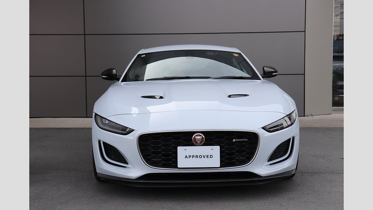 2020 認定中古車 Jaguar F-Type ユーロンホワイト P300 オートマチック 後輪駆動 F-TYPEクーペ R-DYNAMIC