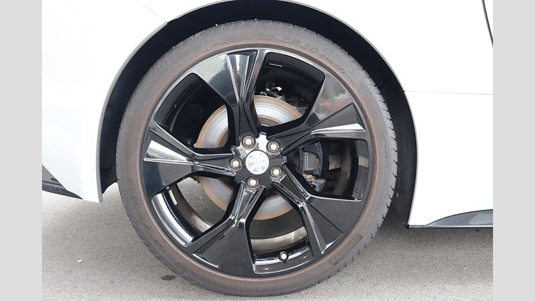 2020 認定中古車 Jaguar F-Type ユーロンホワイト P300 オートマチック 後輪駆動 F-TYPEクーペ R-DYNAMIC