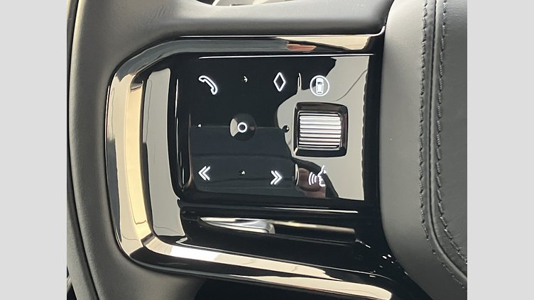 2024 認定中古車 Land Rover Range Rover Sport フジホワイト D300マイルドハイブリッド スタンダードホイールベース Dynamic HSE