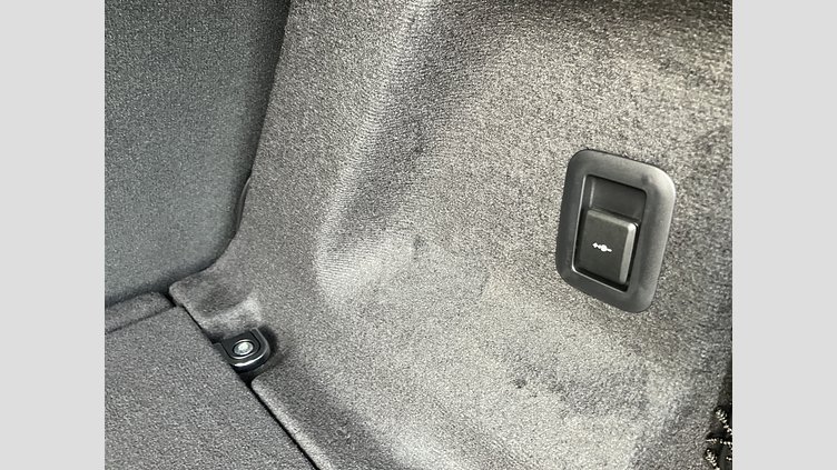 2024 認定中古車 Land Rover Range Rover Sport フジホワイト D300マイルドハイブリッド スタンダードホイールベース Dynamic HSE