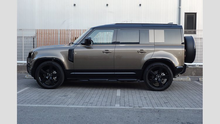 2025 認定中古車 Land Rover Defender 110 ゴンドワナストーン P300 ガソリン X-Dynamic SE