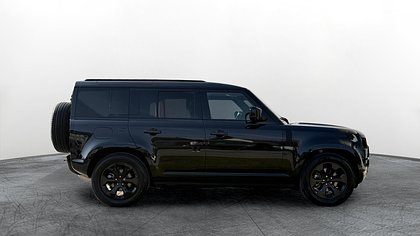 2026 Approved  Defender 110 Santorini Black D200 mild hybrid dízelmotor X-Dynamic SE Kép 8