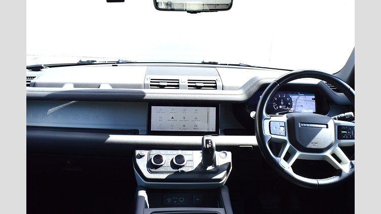 2020 認定中古車 Land Rover Defender 110 サントリーニブラック P300 AWD（AT） SE
