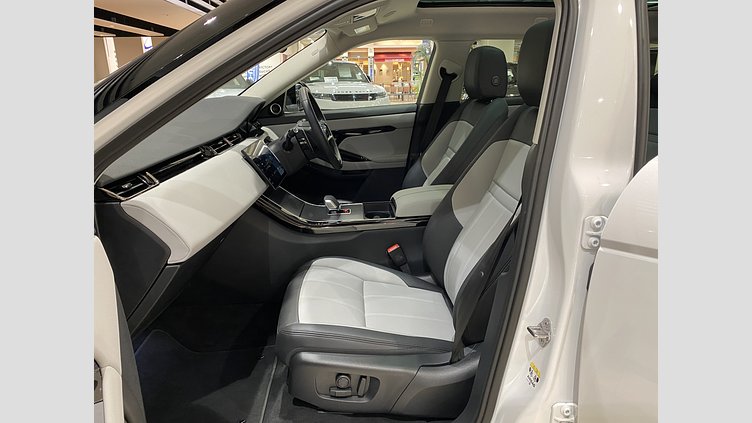 2024 認定中古車 Land Rover Range Rover Evoque オストゥーニパールホワイト D200マイルドハイブリッド（ディーゼル） スタンダードホイールベース DYNAMIC SE