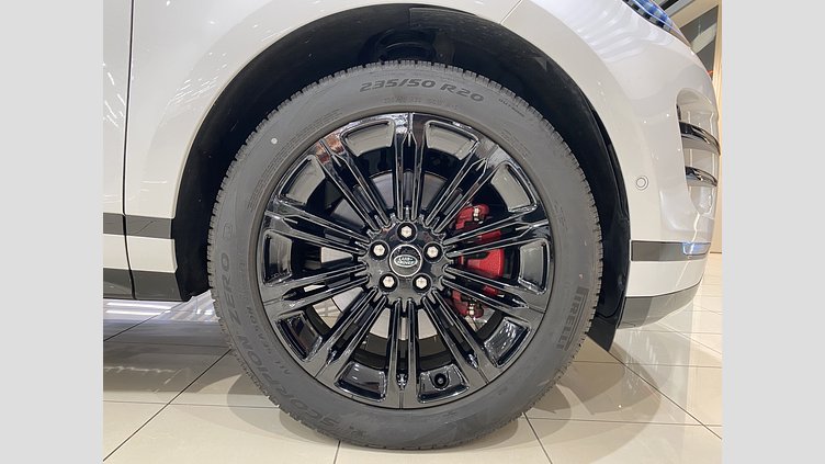 2024 認定中古車 Land Rover Range Rover Evoque オストゥーニパールホワイト D200マイルドハイブリッド（ディーゼル） スタンダードホイールベース DYNAMIC SE