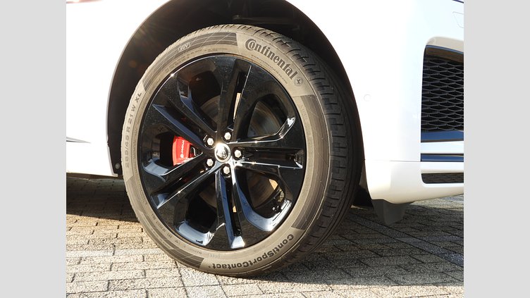 2024 認定中古車 Jaguar F-Pace オストゥーニパールホワイト P400e ガソリン プラグインハイブリッド R-DYNAMIC HSE