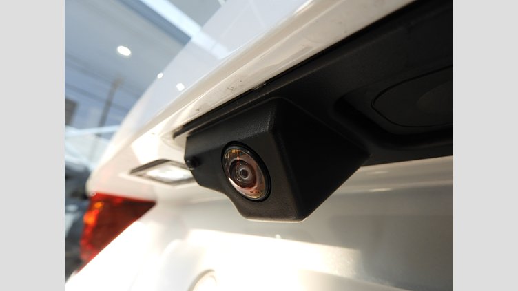 2024 認定中古車 Jaguar F-Pace オストゥーニパールホワイト P400e ガソリン プラグインハイブリッド R-DYNAMIC HSE